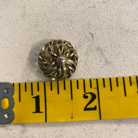 Vintage Metal Buttons - Picture 3 of 5